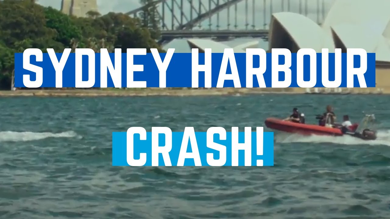 JETPACK PILOT RESCUED AT SYDNEY HARBOUR AFTER CRASH YouTube