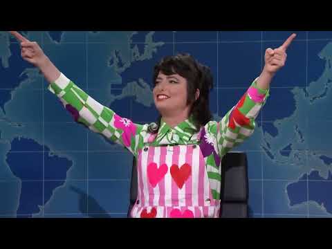 Weekend Update Sarah Sherman Roasts Colin Jost SNL