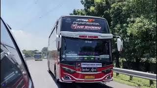 Story'wa Bus Pariwisata