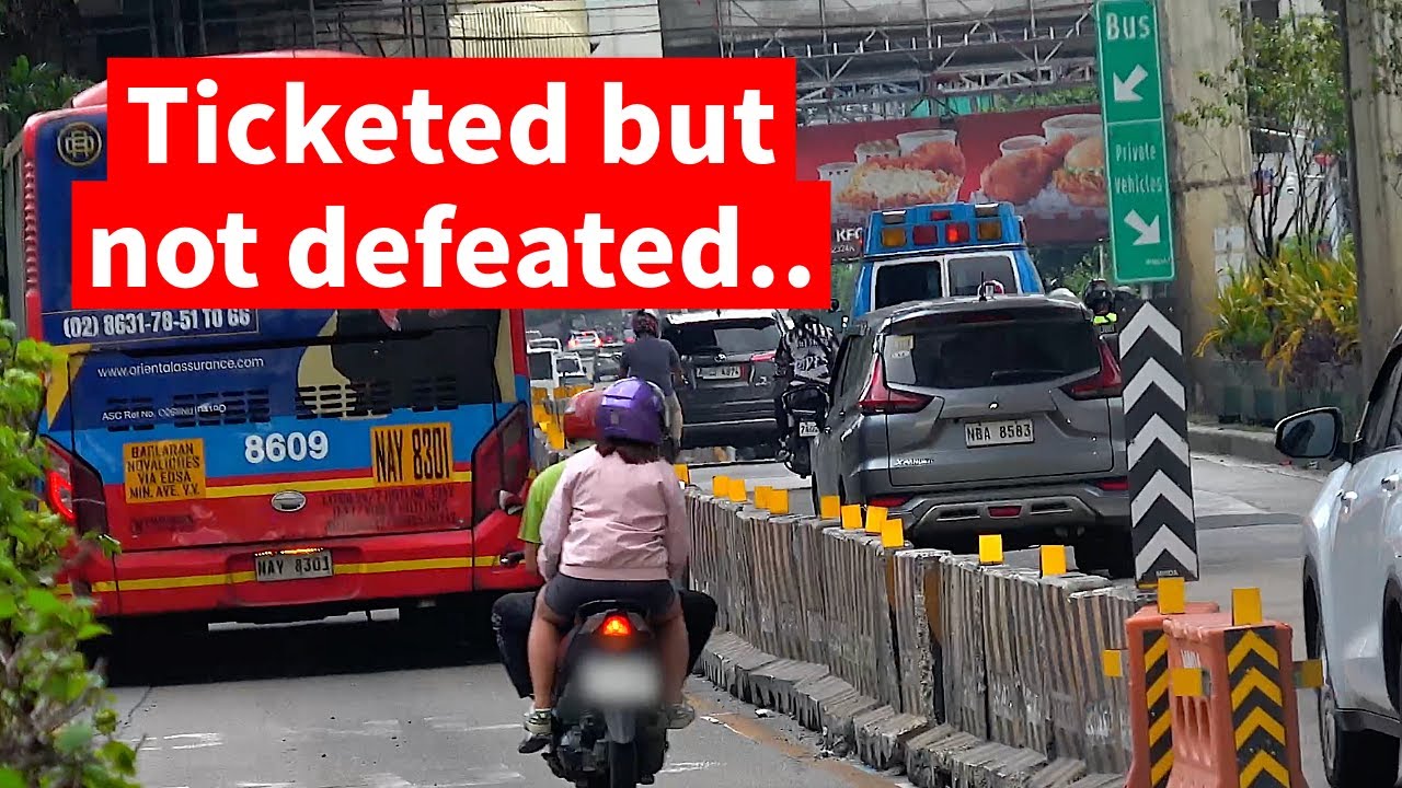 Motorcycle rider wants more tickets? - YouTube