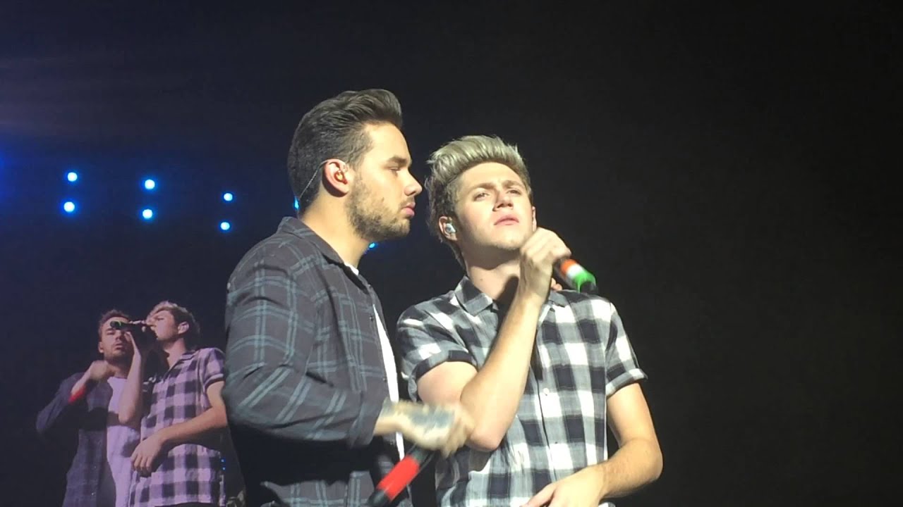Act my age - One Direction @ DUBLIN 3Arena (Ireland) 10/17/2015