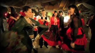 Chanel & Basta & Roma 