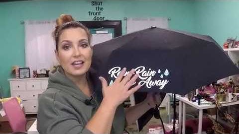 Craftmas Episode 76: Decorating an Umbrella with HTV