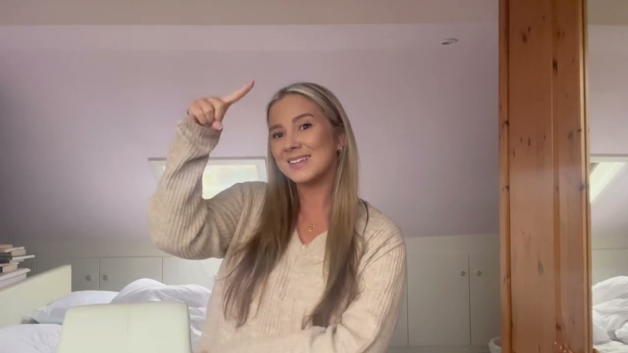 Three little birds - Bob Marley - Makaton sign-along with Rebecca