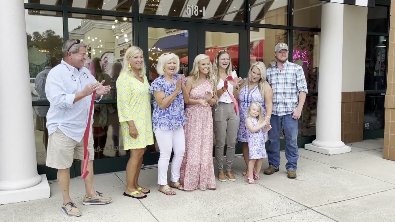 New fashion shop Apricot Lane Boutique aims to style everyone