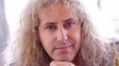 Chi è stato il primo cantante dei Cugini di Campagna?