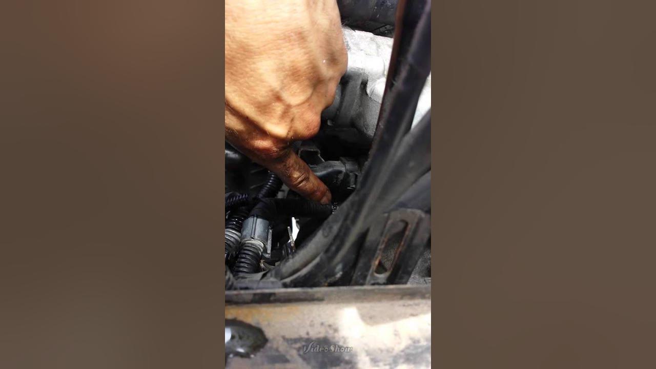 06 Kia Sedona starter. YouTube