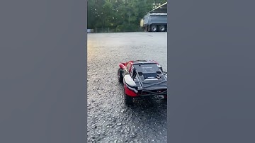 Quick Traxxas Slash 4x4 1/16. Everything is 2s at the moment. I have a 1/10 scale that’s insane too!