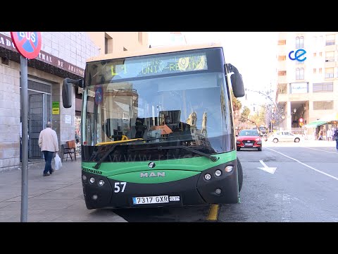 El PSOE reclama un plan para dotar de marquesinas e información a las paradas de autobús