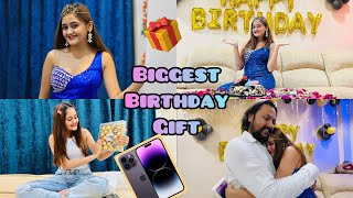 Pre Birthday Celebration 2023 Pe mila Most Expensive Surprise gift Frm Mom Dad New Iphone 14 ProMax?