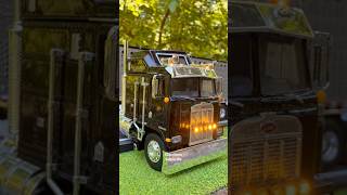 DCP 1/64 Kenworth K-100 cabover lights on #semitruck