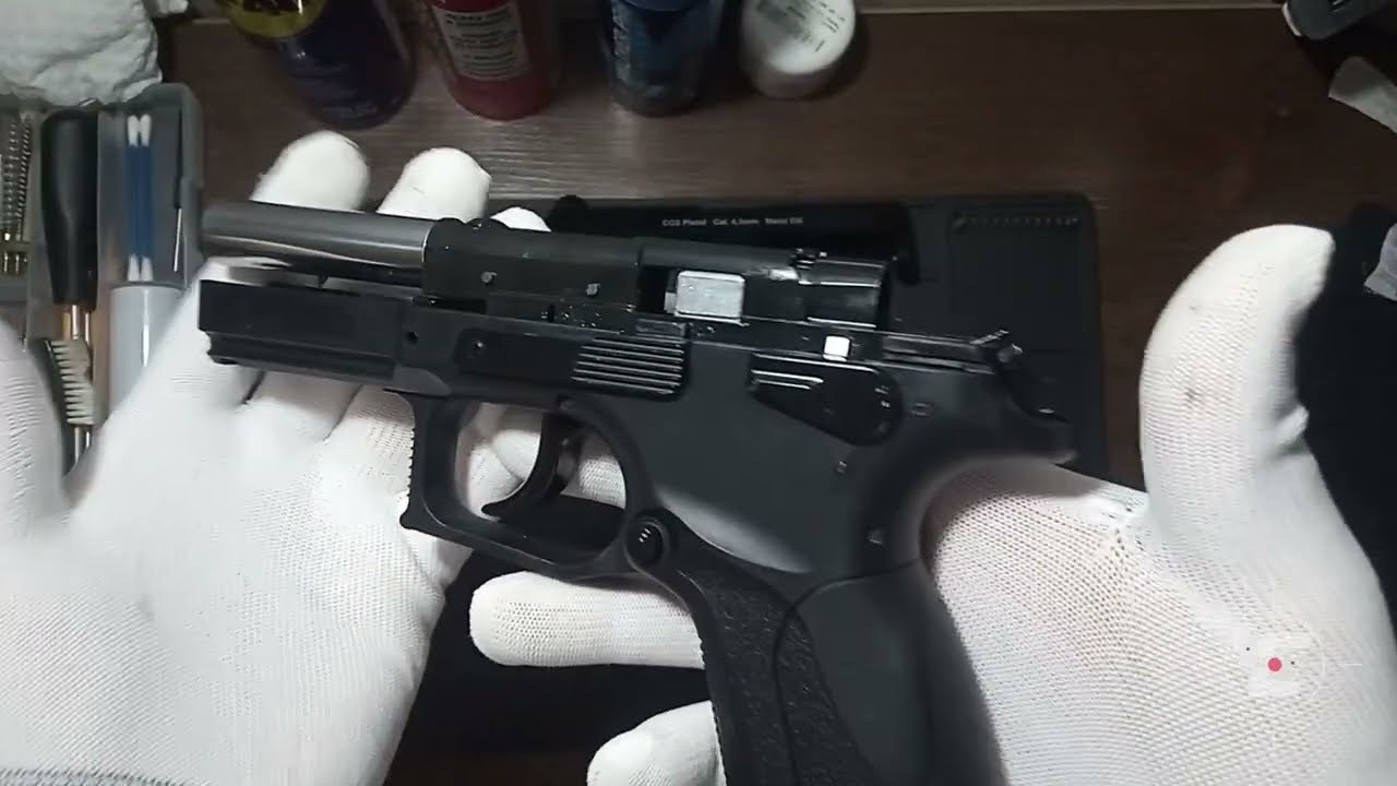 Pistola de Pressão Co2  Aprenda a  desmontar e Limpa corretamente W129 da Rossi