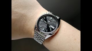 Seiko SNXS79 on aftermarket jubilee bracelet - YouTube