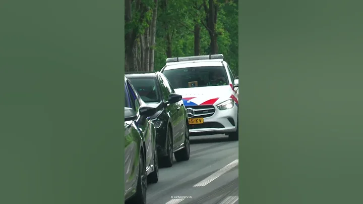 Straight Pipe BMW M6 V10 LOUD Accelerating in front of the cops!