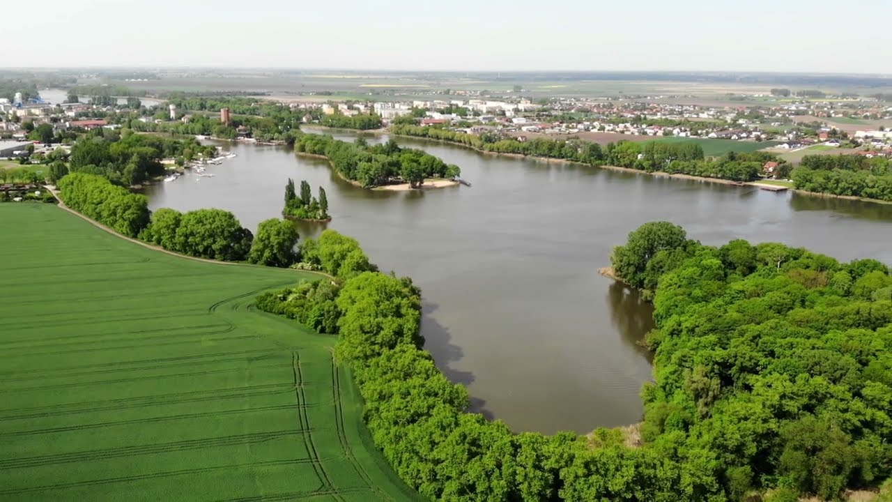 Jezioro Gopło i widok na Kruszwicę i Starą ziemię  2023 05 21