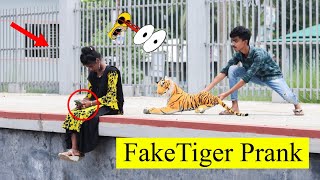 Fake Tiger Prank ! Girl and Fake Tiger ! So Funny in 2021! Scared Girl Reaction..