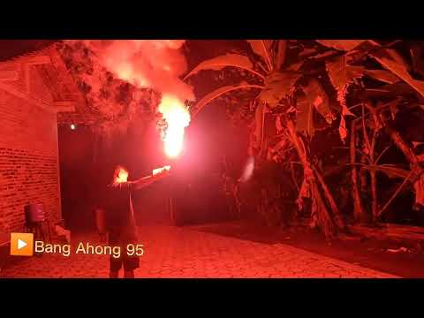 Cara Menggunakan Red Hand Flare.