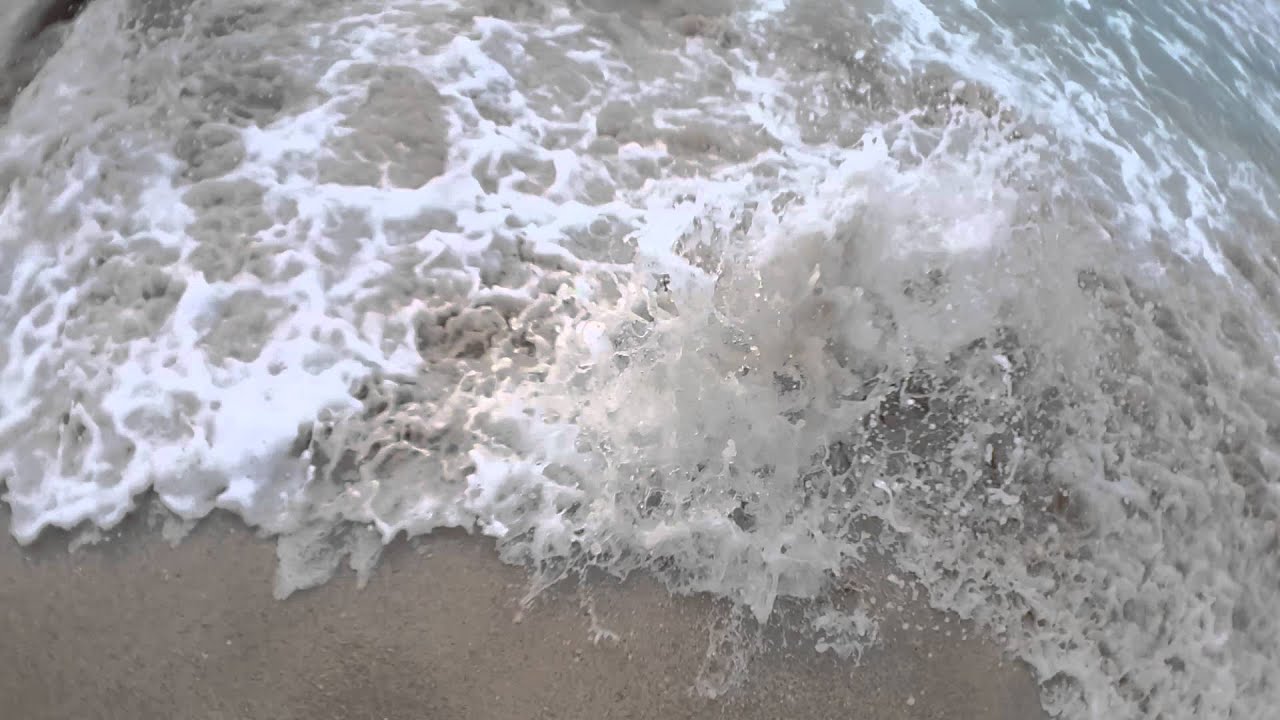 julung julung ditelan ombak 