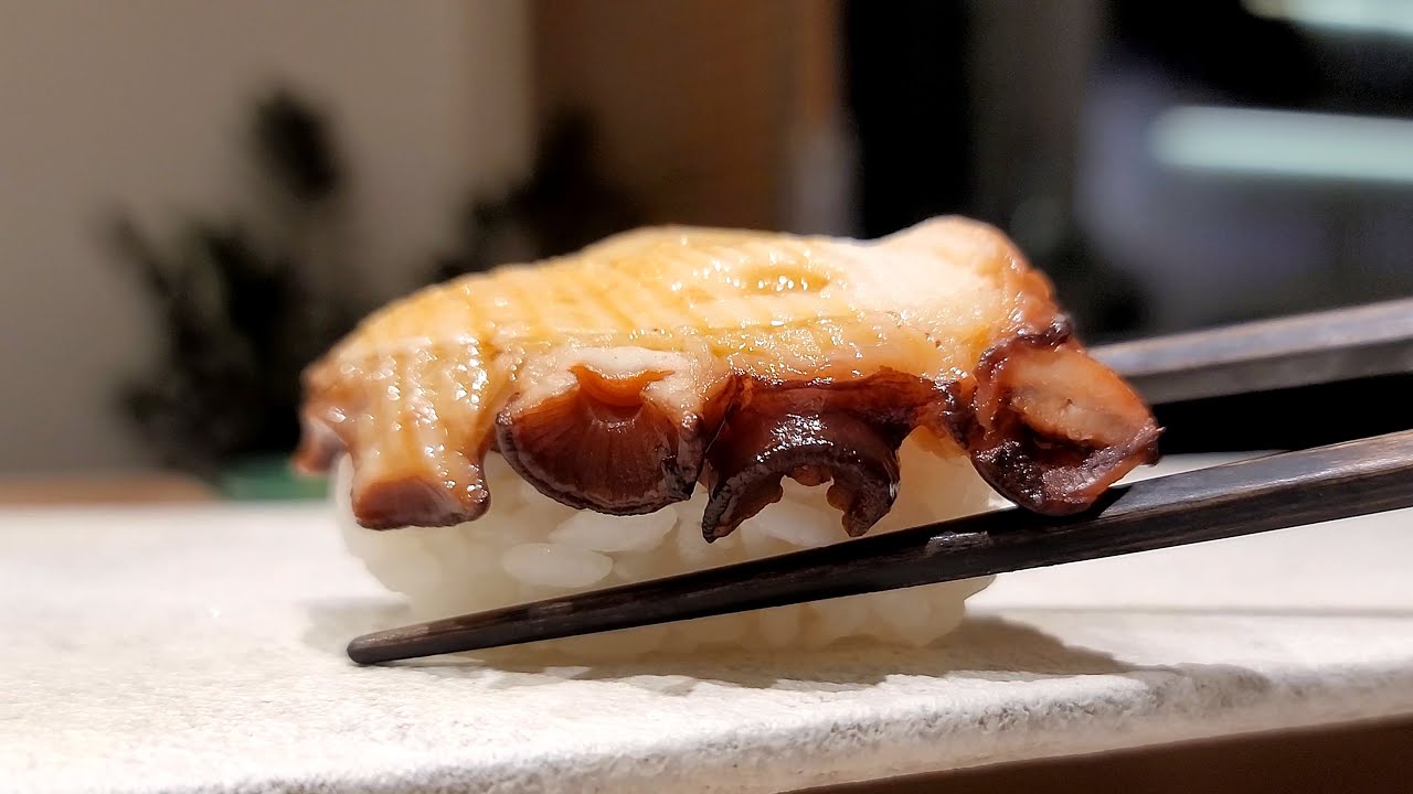 인당 20만 원!! 세계 최고의 문어 초밥을 맛 볼 수 있는 스시 오마카세!