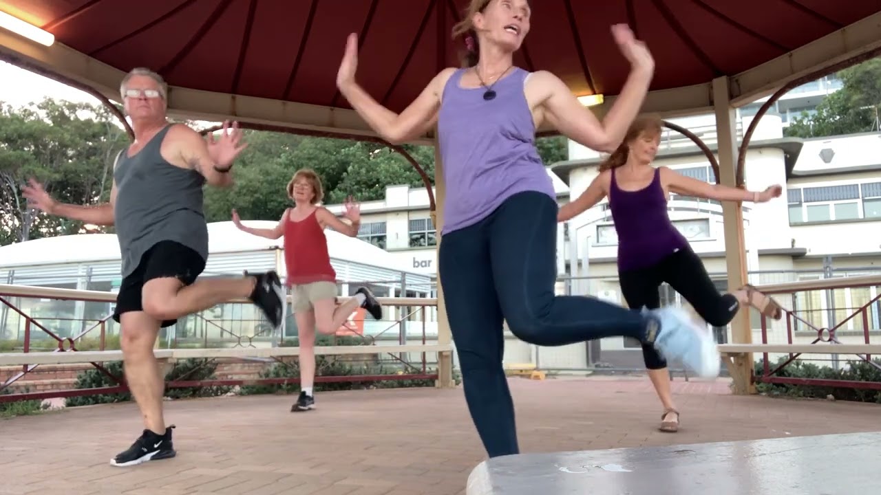 The Charleston by the Happy Dancers