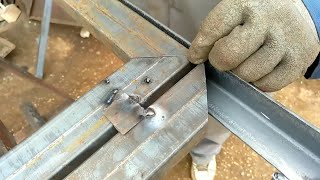 تعلم صنع ولحام باب حديد من الأنابيب المربعة 30×50/How to make and weld an iron door  square pipes