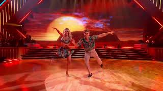 Who knew Robert Irwin could jive 😘  #shorts #short #Carson mama