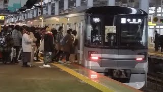 東武ｽｶｲﾂﾘｰﾗｲﾝ朝ラッシュ 日比谷線直通電車 北越谷駅到着