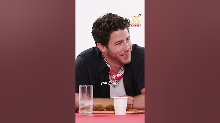 Nick Jonas roasts Joe on his dancing in Camp Rock 😂