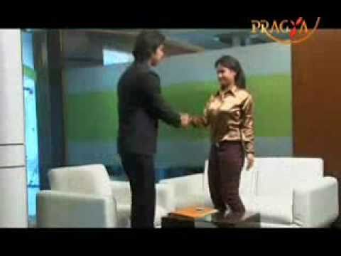 Body Language (Hindi Translation Of The Definitive Book Of Body Language)