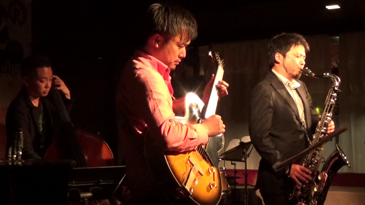 Watch Brisk bossa 高橋知道(Tsax) 大野こうじ(G) 宮野友巴(B) 中村雄二郎(Ds) on YouTube Watch Brisk bossa 高橋知道(Tsax) 大野こうじ(G) 宮野友巴(B) 中村雄二郎(Ds) on YouTube