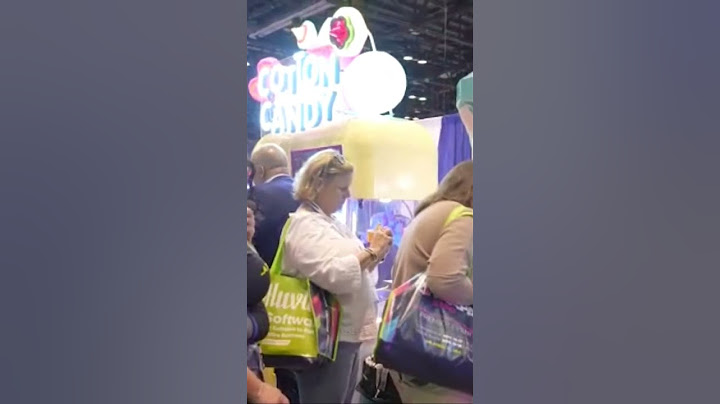 A robot that makes ice cream for you! 🍦