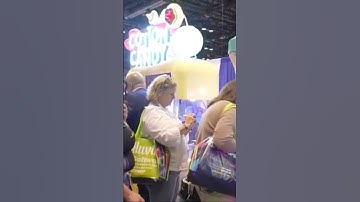 A robot that makes ice cream for you! 🍦