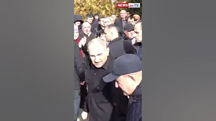 Փաշինյանը եկեղեցուց դուրս եկավ. հատուկենտ հավաքվածներ էին նրան ծափահարում