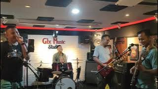 Download lagu Dewa 19 - Sayap Sayap Patah | Covered by Comodo Boys