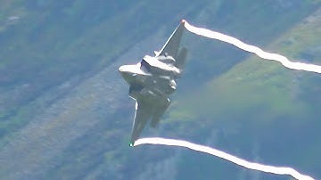 Low Flying USAF F-35 Lightning II & friends