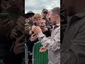 Фоткается с каждым: Пётр Ян и сотни фанатов на фесте Энергия РМК