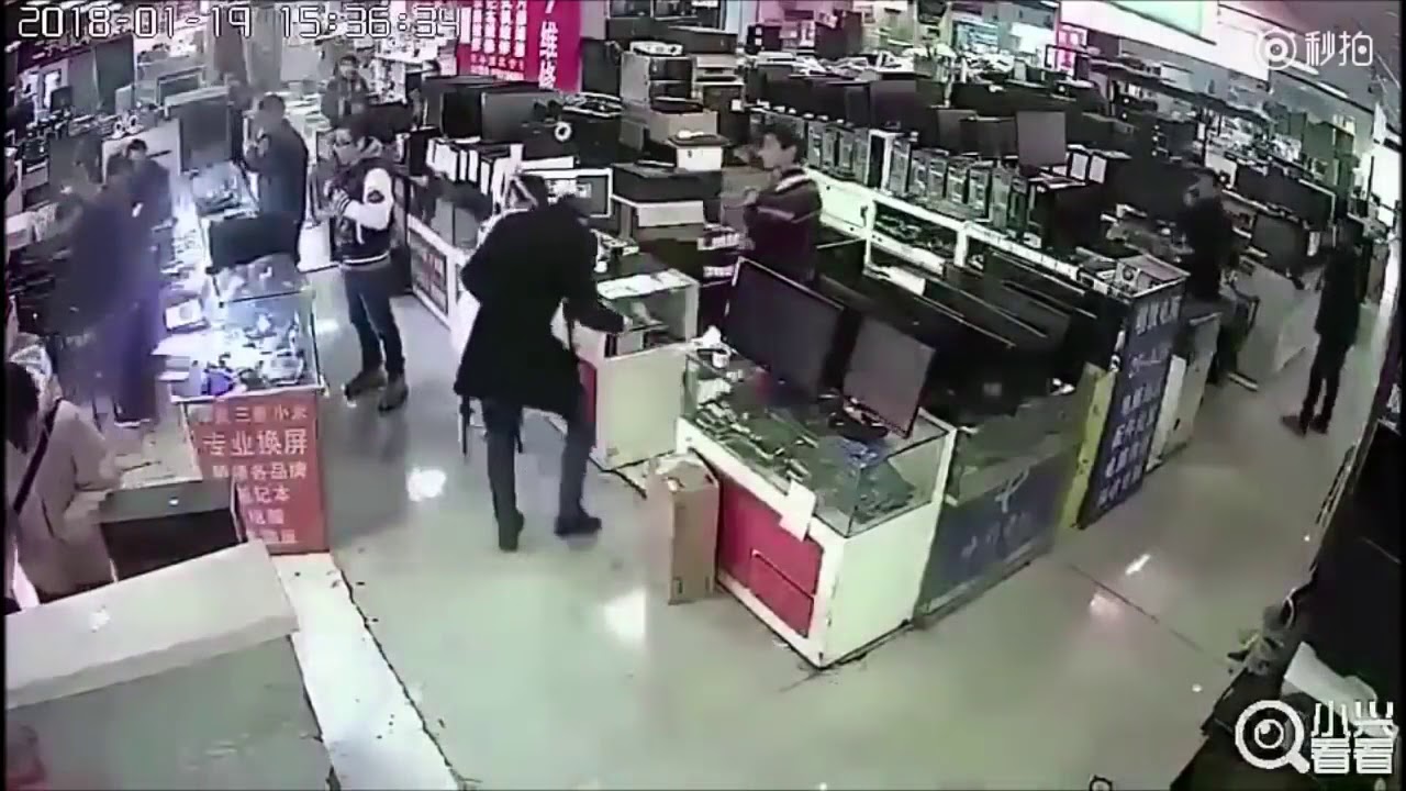 Mauvaise surprise pour le mordu de batterie