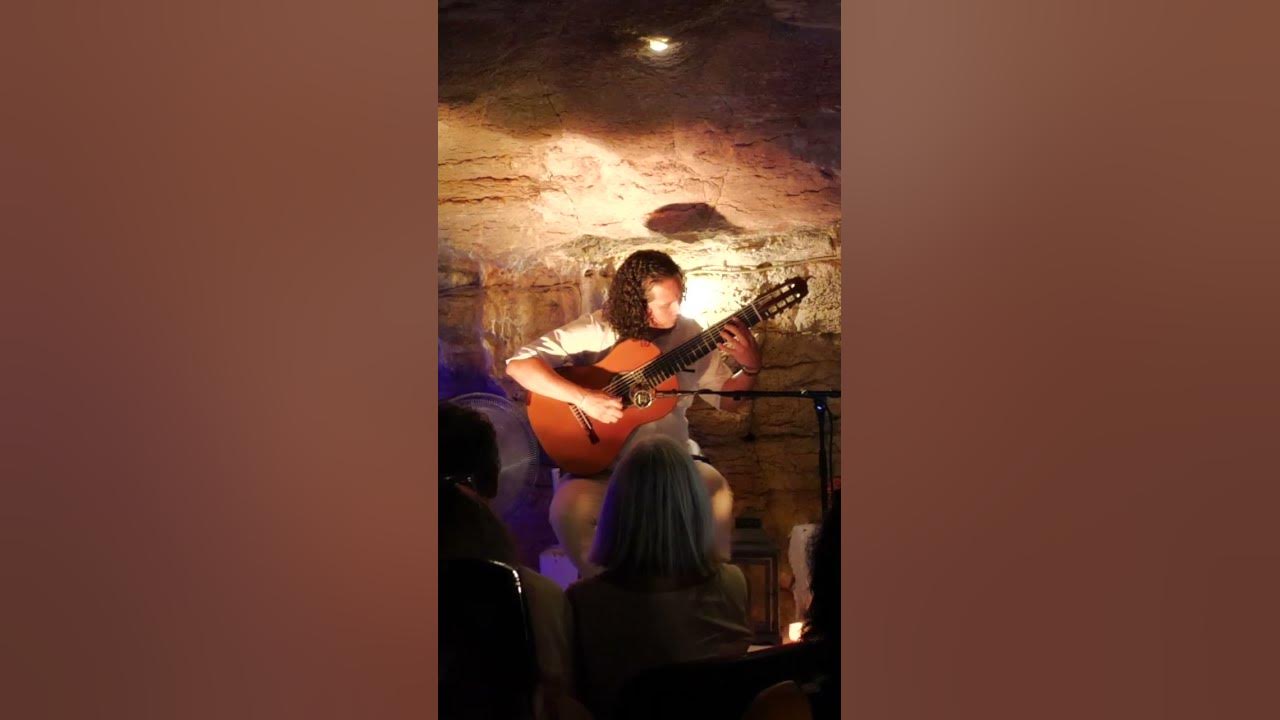 Guitar in a Hidden Cave 🎸✨ - Recuerdos de la Alhambra