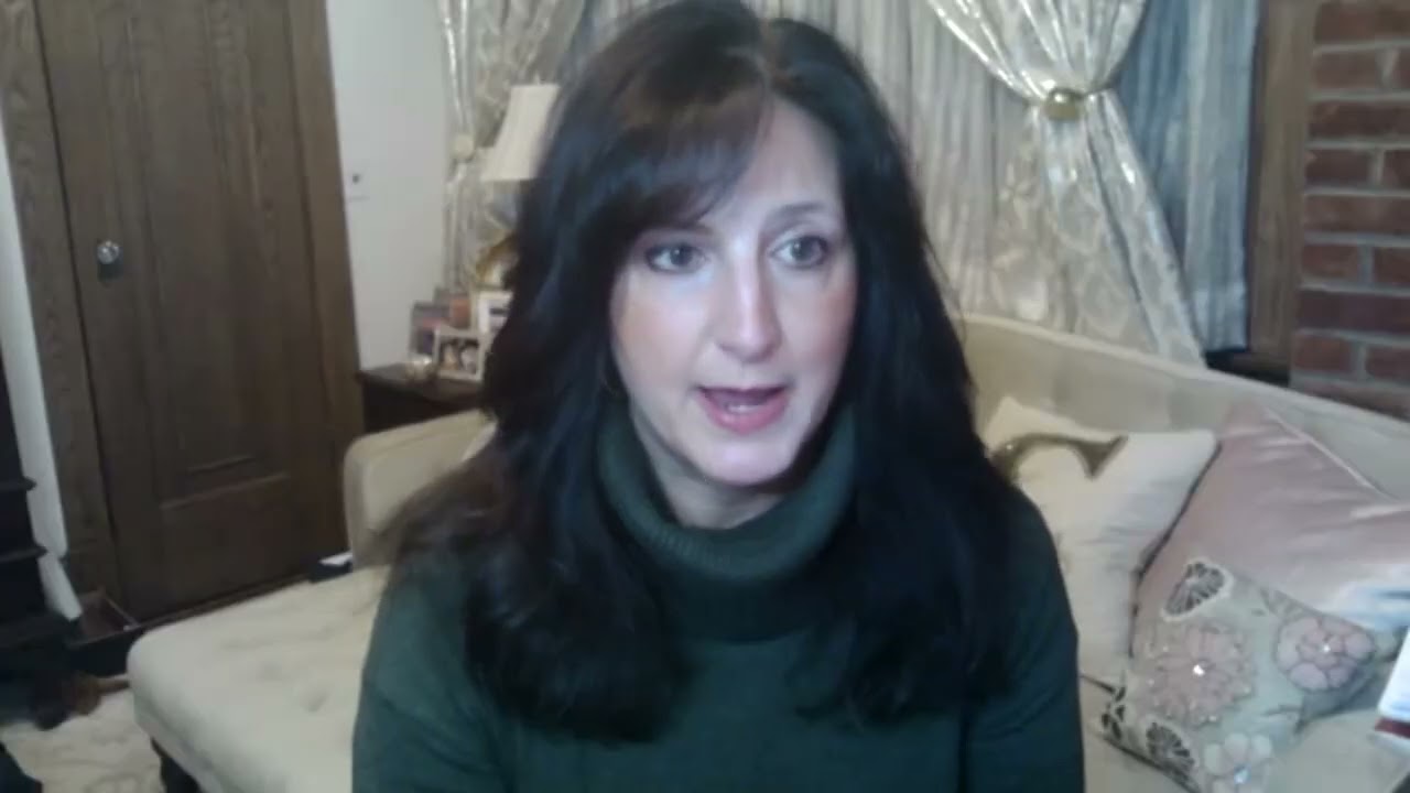 Long Islanders in Port Jefferson hit the stores with plans to stay inside for nor'easter