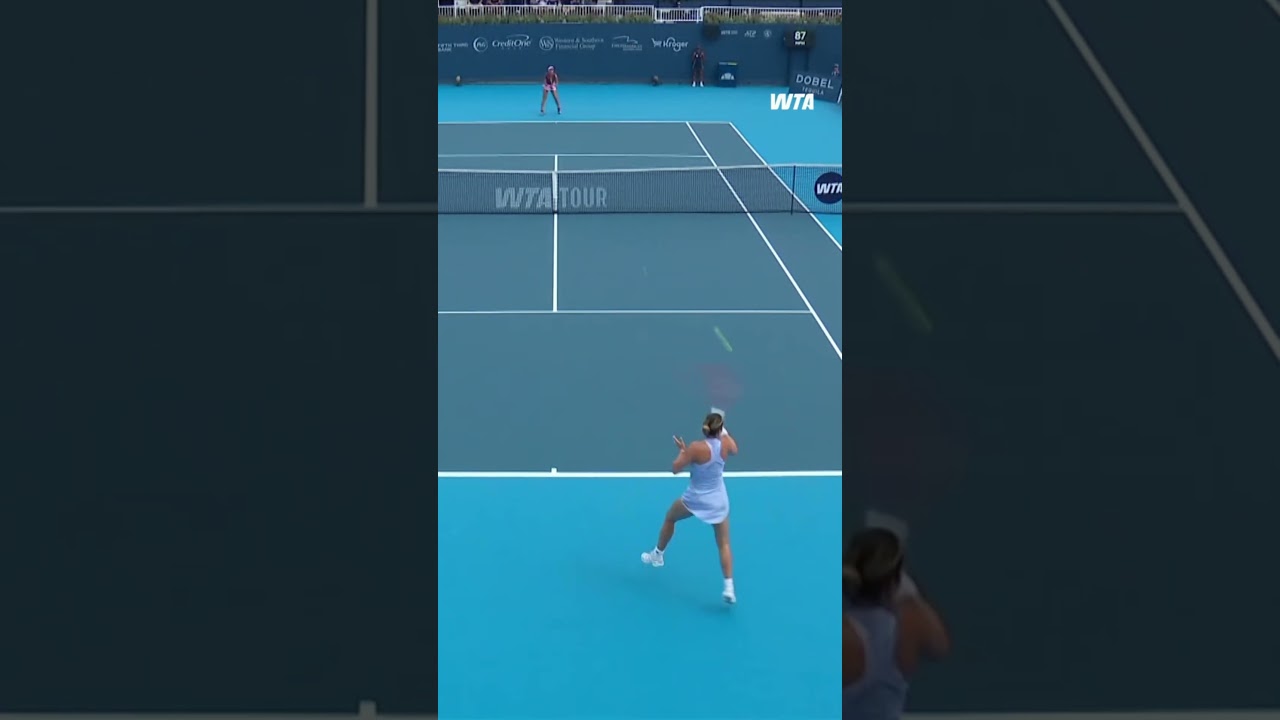 Finding the angle 📐 Alex Eala goes a set and a double-break up in the second against Ruse 💪