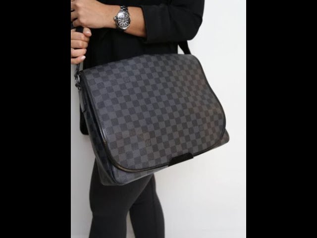 Louis Vuitton Mens Damier Graphite Daniel GM Messenger Bag Black Grey Canvas