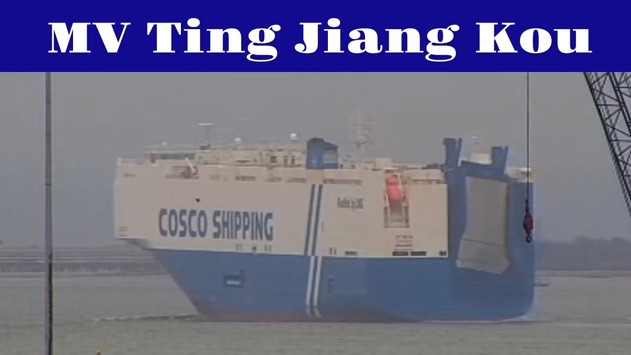 Vehicles carrier MV Ting Jiang Kou leaving Southampton