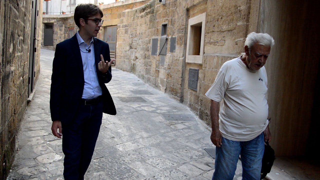 A spasso tra i vicoli - Via Cava e Via di Mezzo (Taranto)