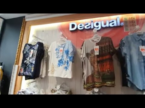 Видео: Desigual признаки Винни Харлоу, первая модель с витилиго