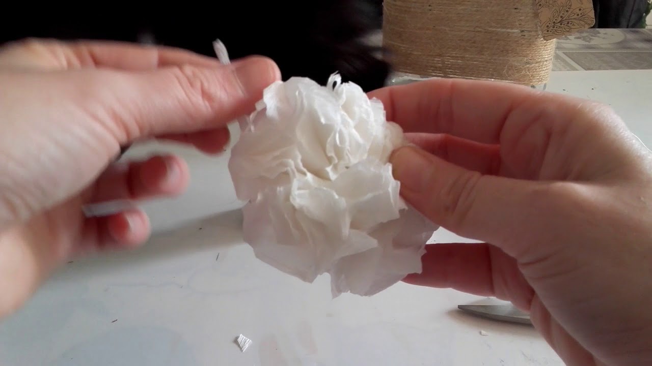 TUTO Fleur en papier crépon réaliste - YouTube