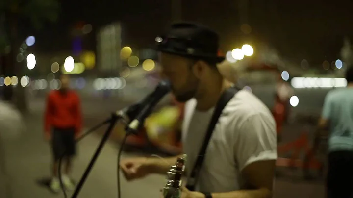 David Morin "Love Again" Live On the Streets Barce...