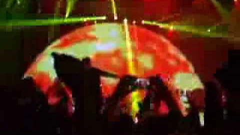 Imagine Dragons - Radioactive [live at Brixton 25/11/13]