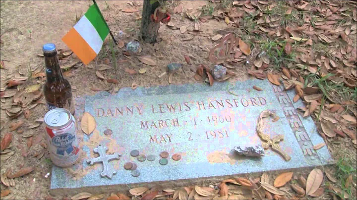 Bonaventure Cemetery: A Visit To Danny Hansford's ...