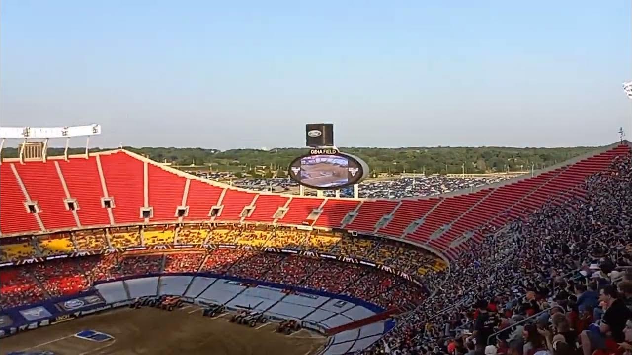 Monster jam Kansas city MO 2023. Racing part 2. YouTube