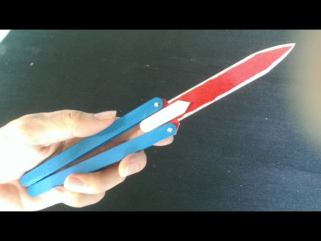 Comment faire un couteau papillon  en utilisant des bâtons en bois 